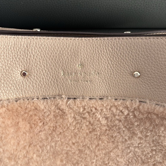 Kate Spade Marti Large Bucket Bag Faux Shearling 
Light Sand - Picture 2 of 7